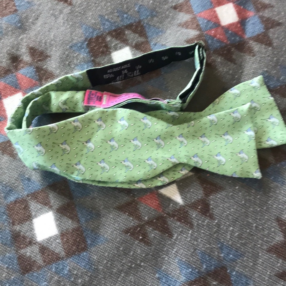 Men’s bow tie